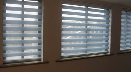 找上海冠毅窗飾-辦公卷簾-百葉窗-百葉簾制作廠家的柔紗簾材料-上海柔紗簾批發(fā)價(jià)格價(jià)格、圖片、詳情,上一比多_一比多產(chǎn)品庫(kù)